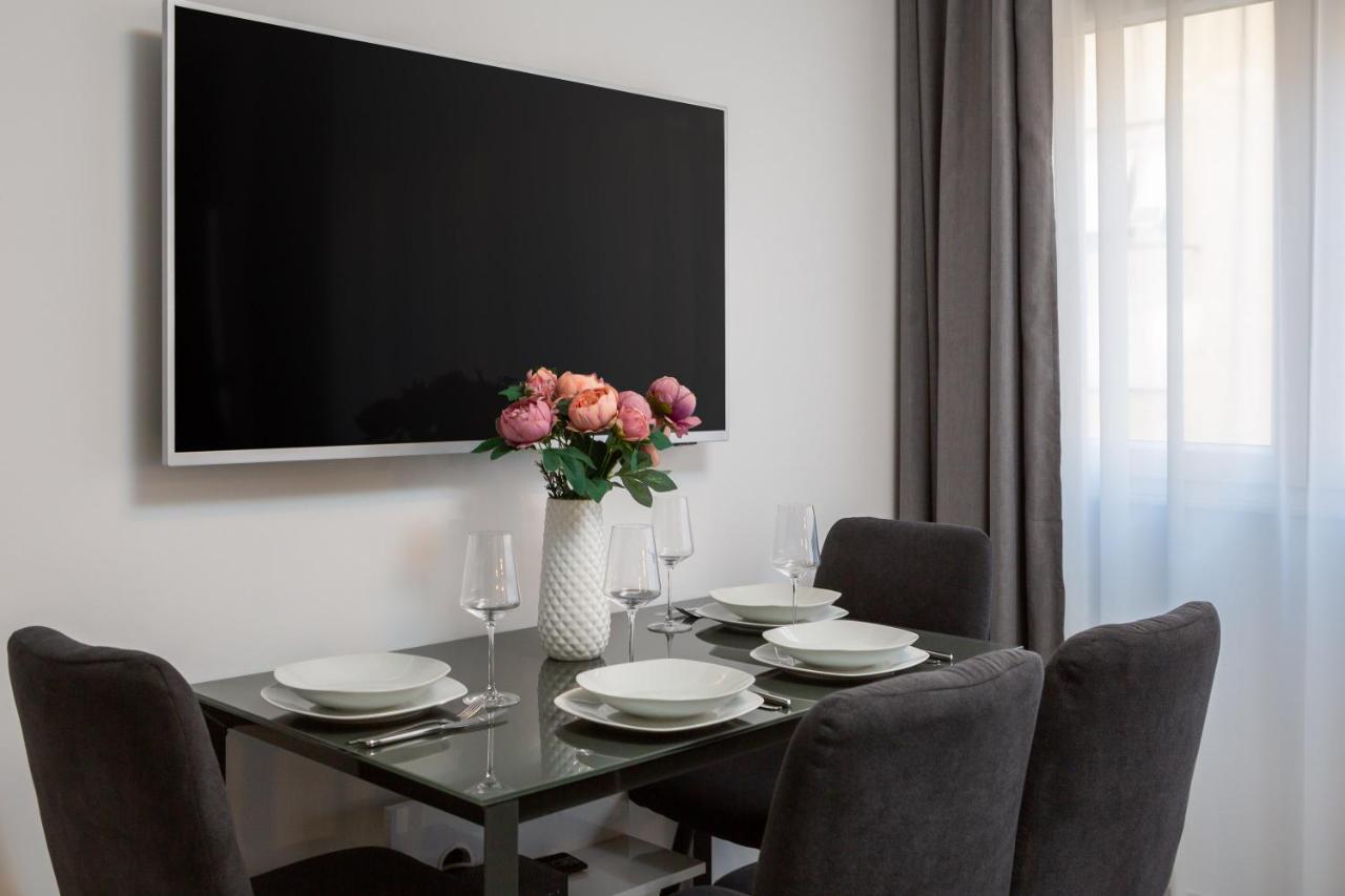Luxury Studios & Room Five Split Exteriör bild
