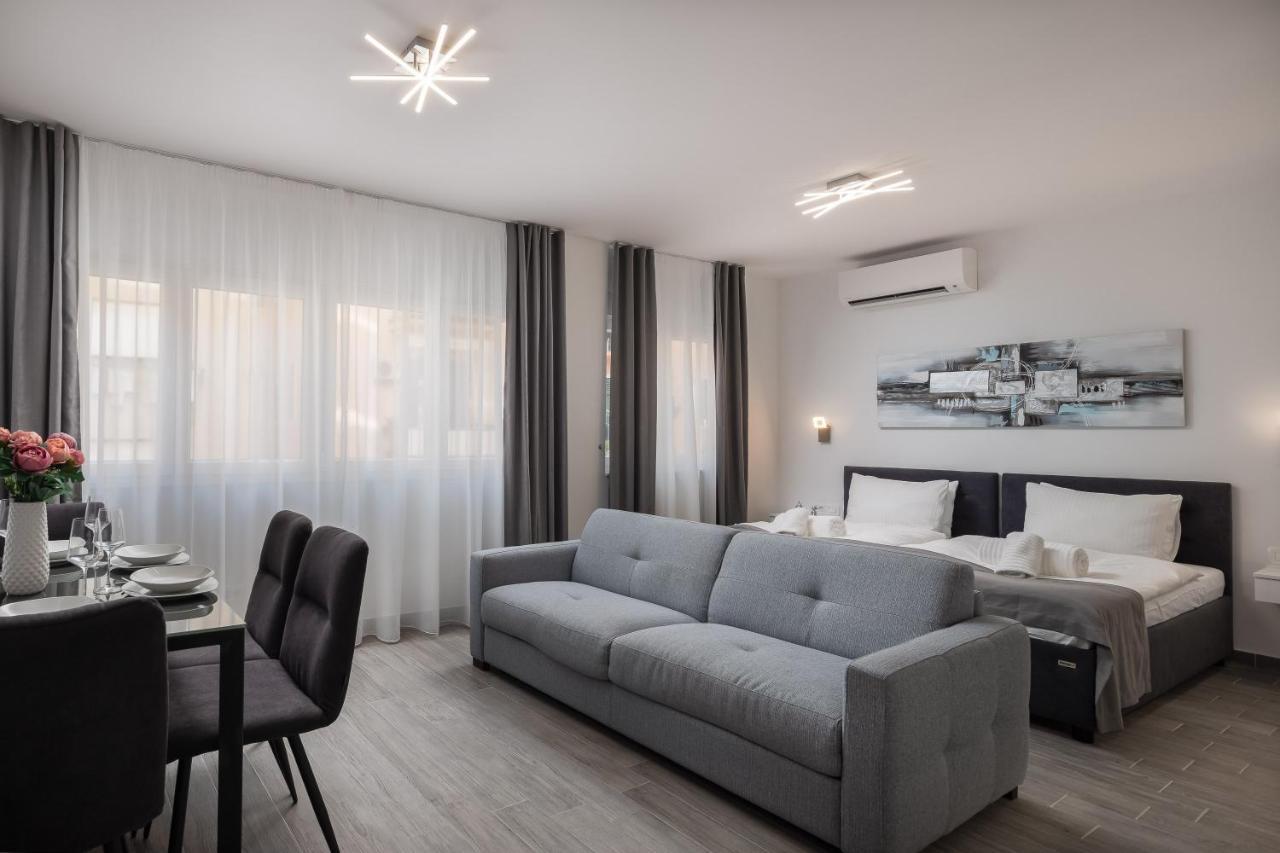 Luxury Studios & Room Five Split Exteriör bild